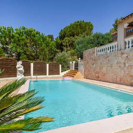 Pet Friendly In Apartment Bastelicaccia